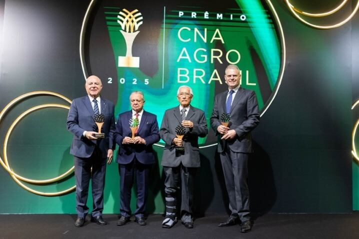 Alfredo Homma é premiado por legado de pesquisa sobre a Amazônia