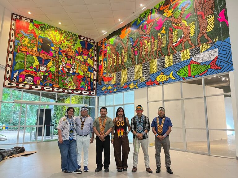 Museu Goeldi recebe mural do Mahku, que retrata mitos do povo indígena Huni Kuin