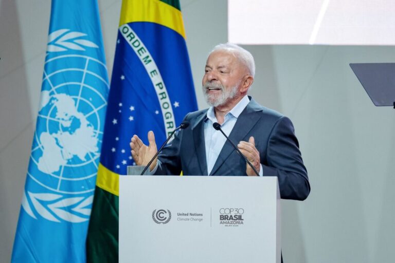 “Estamos na direção certa, mas na velocidade errada”, alerta Lula na abertura da COP30