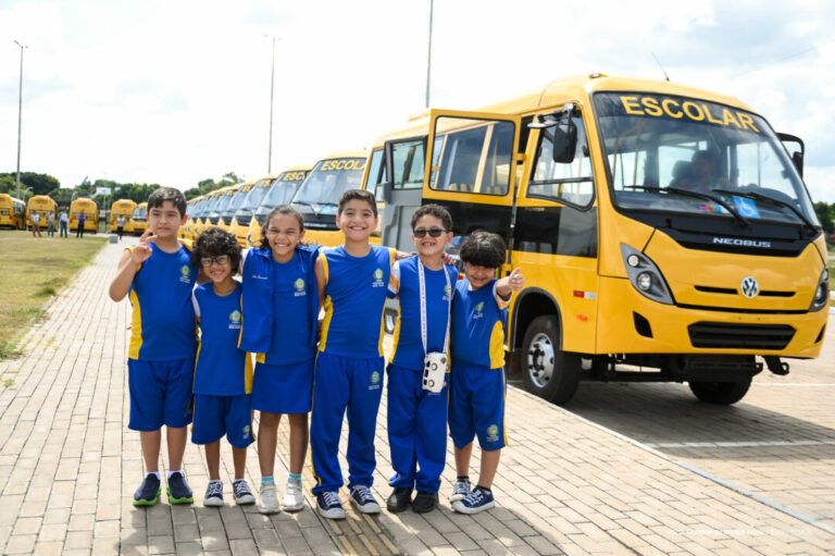 Boa Vista amplia frota escolar com aquisição de 84 novos ônibus