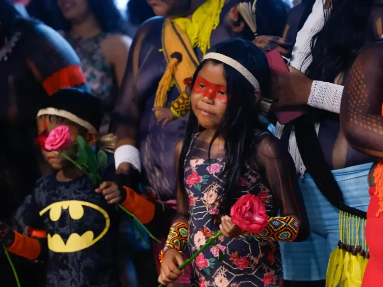 “As gerações passadas já falharam com a gente”: movimento COP das Crianças chama atenção em Belém