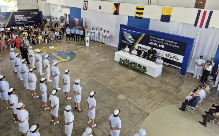 Marinha e Ministério da Integração firmam protocolo para prevenir desastres no Amapá