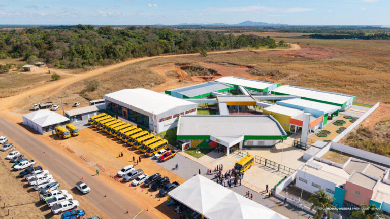 Prefeitura inaugura primeira escola de tempo integral na zona rural de Boa Vista