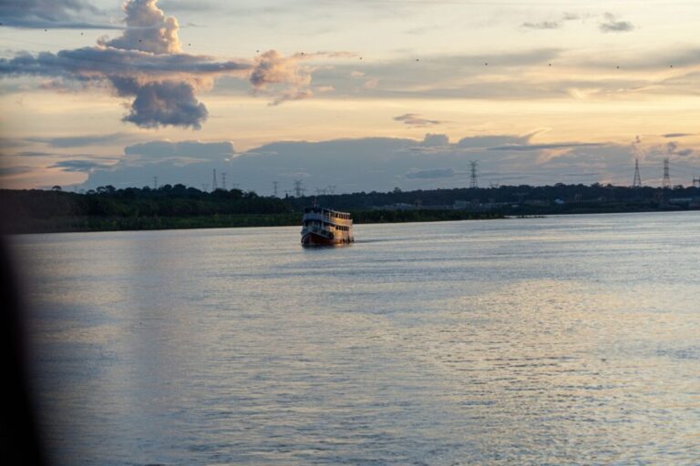 Porto Velho volta a oferecer passeios de barco na Madeira-Mamoré