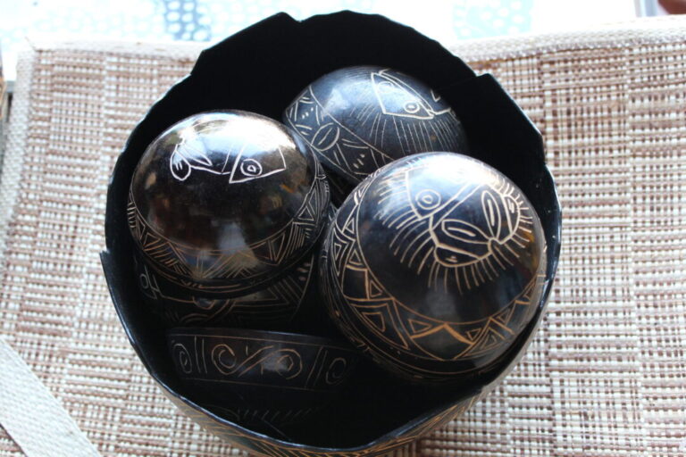 Como são feitas as cuias amazônicas e porquê elas são parte essencial da cultura da região?