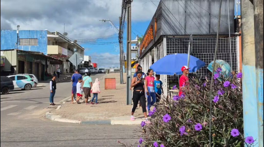 Centro comercial de Pacaraima. Ações de saúde são realizadas na cidade roraimense.