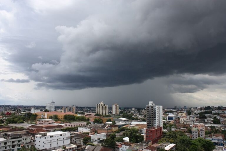 Em 15 dias, Manaus já superou média de chuvas prevista para todo o mês de janeiro