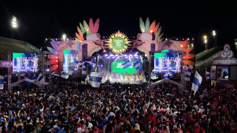 Veja detalhes do segundo dia do Carnaboi 2026 em Manaus; fotos
