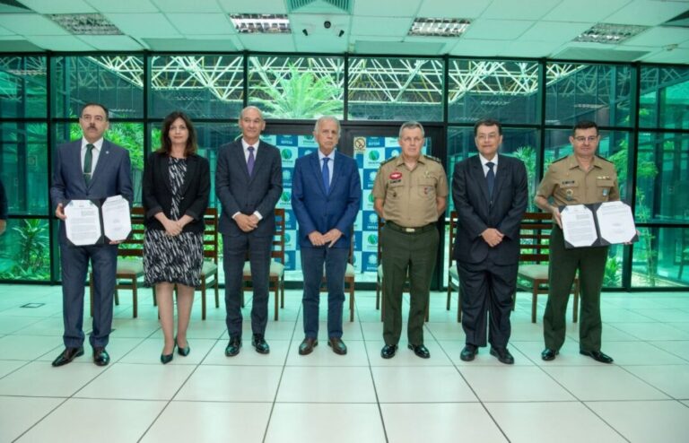 Exército realiza acordo de parceria para pesquisa e desenvolvimento com implantação do IME na Amazônia