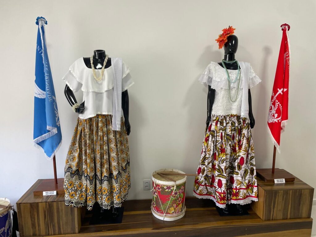 Sala de Exposição Permanente - Literatura apresenta o acervo que traduz a essência do Museu de Artes, Culturas e Memórias Negras