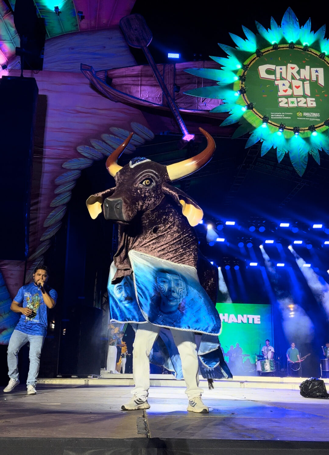 Veja detalhes do segundo dia do Carnaboi 2026 em Manaus; fotos