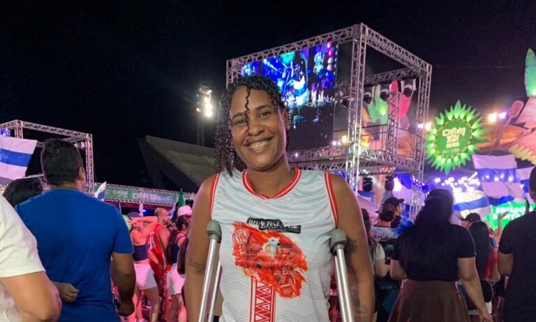 Paixão de Torcedor: não existe ‘tempo ruim’ para ver os bois-bumbás de Parintins