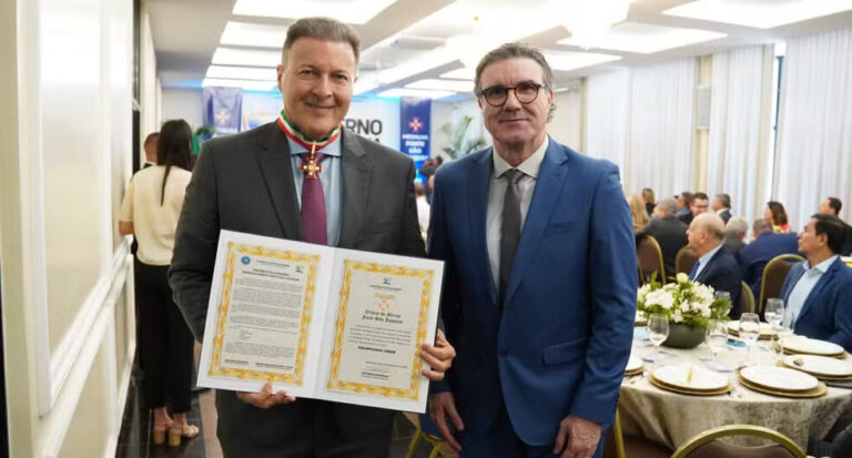 CEO do Grupo Rede Amazônica recebe medalha Forte São Joaquim, maior honraria de Roraima