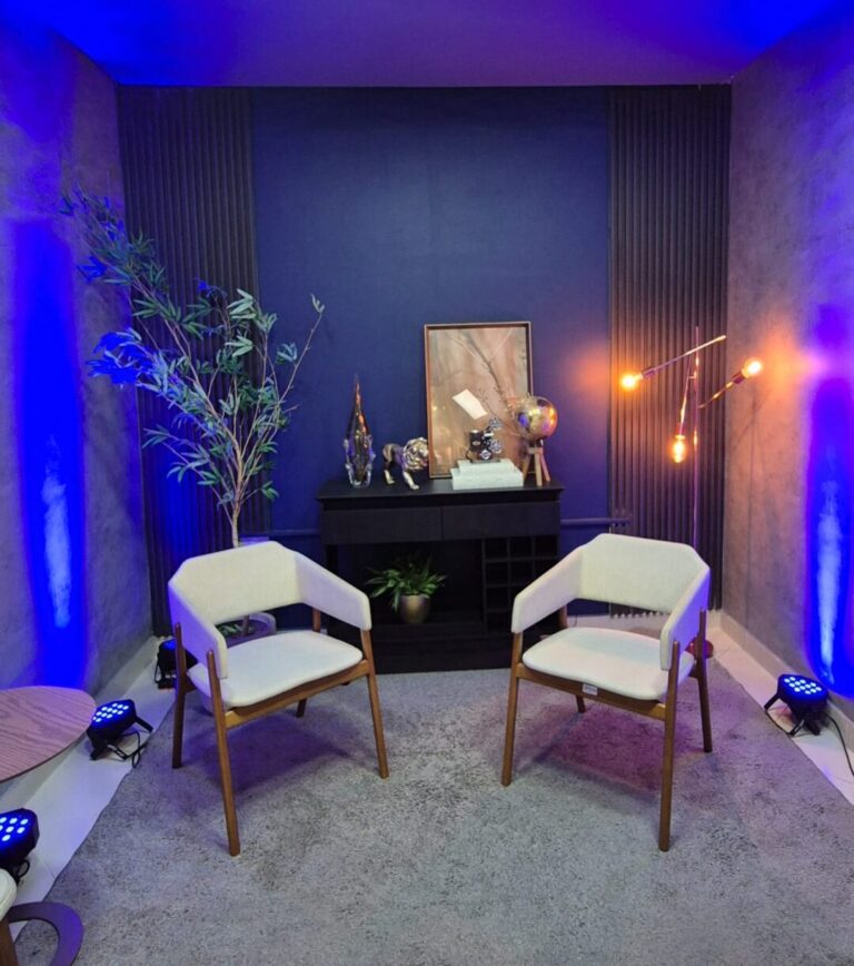 Estúdio Inspiração transforma podcast em estratégia de posicionamento em Manaus