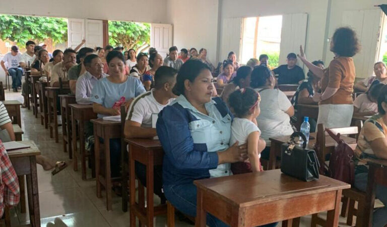 UNIR promove inclusão social na fronteira com curso de português para bolivianos