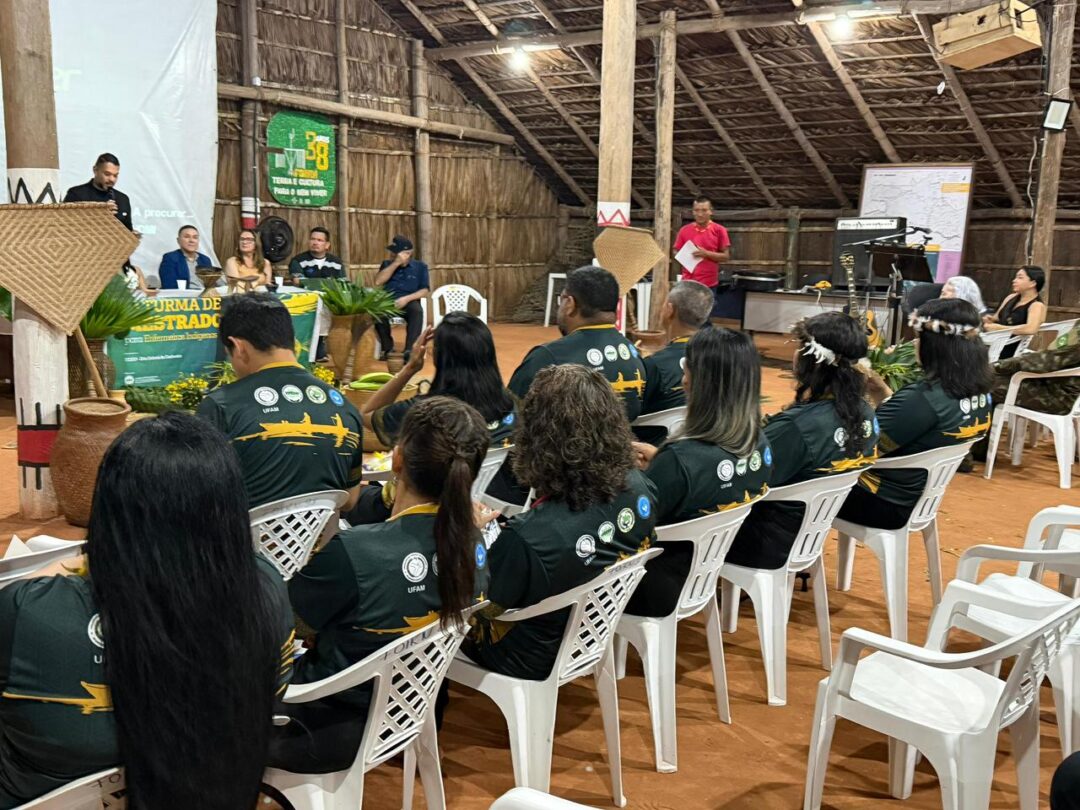 Brasil recebe a primeira turma indígena de mestrado de enfermagem 
