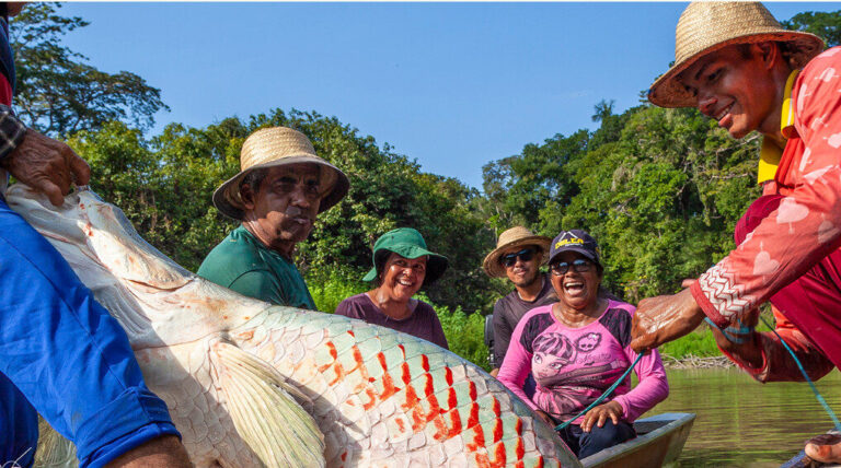 Encontro reúne comunidades tradicionais e indígenas para debater gestão participativa dos recursos naturais da Amazônia