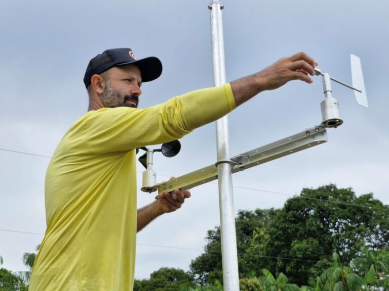 Pesquisadores instalam estação meteorológica em Alvarães para monitorar clima na Amazônia
