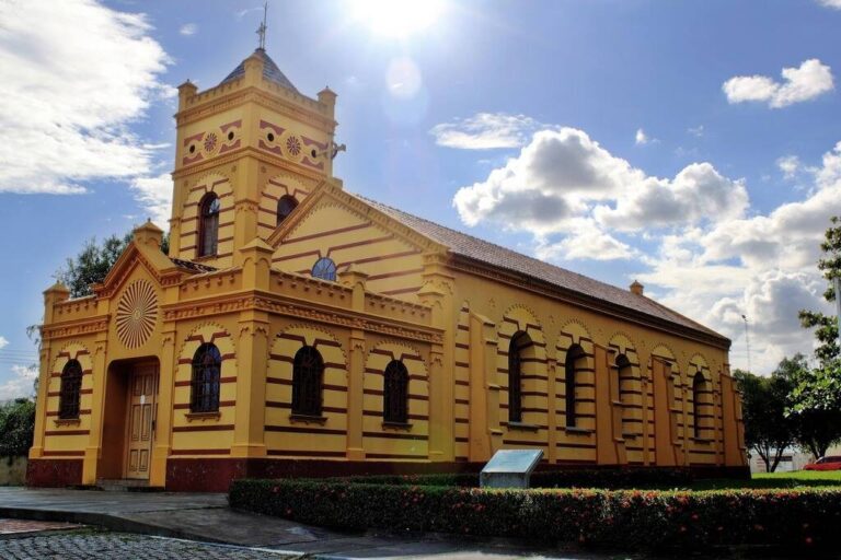 Igreja Matriz de Nossa Senhora do Carmo: um marco histórico em Boa Vista