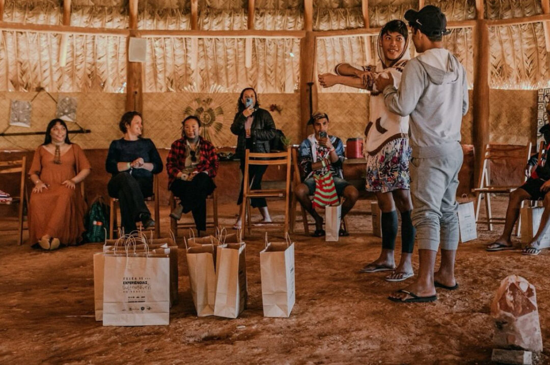 Ações incluem apoio à produção de conteúdos indígenas, formação cultural e articulação com universidades federais.