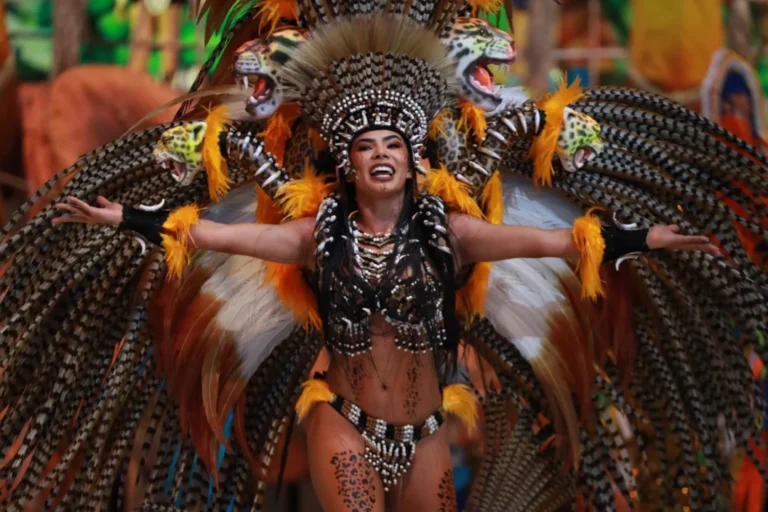 Toada do Boi Caprichoso, ‘Guerreira das lutas’ reforça resistência feminina e celebra etnias indígenas