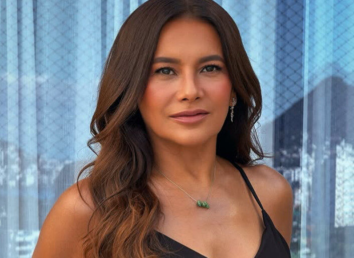 Dira Paes recebe título de Doutora Honoris Causa da UFPA por valorização da identidade amazônica