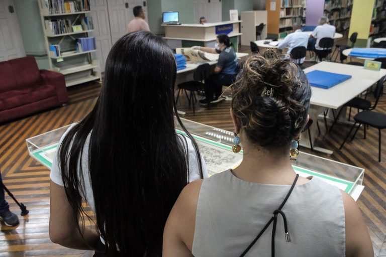 Exposição 'Memórias da Copa', da Biblioteca Pública do Amazonas