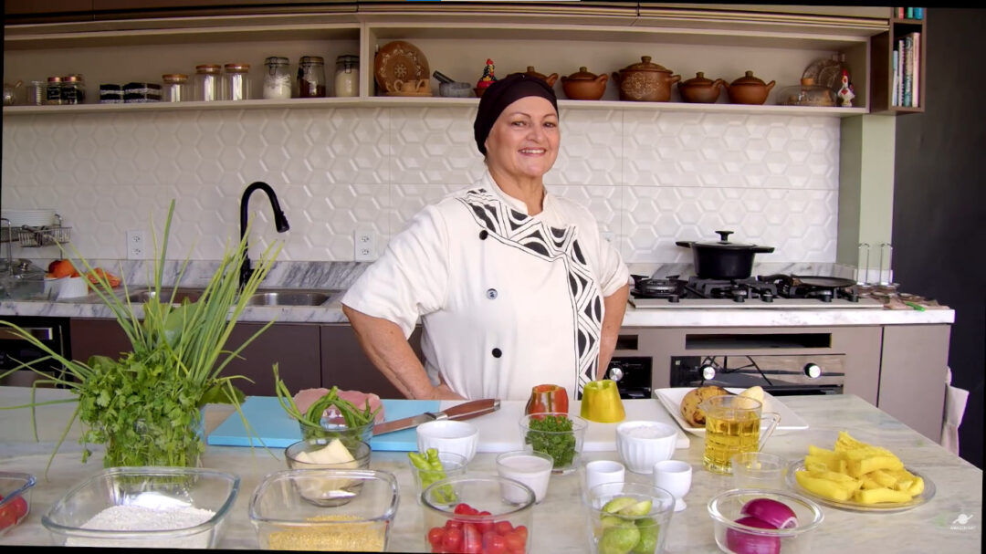 Chef Débora Valente ensina receita do arroz encontro das águas 