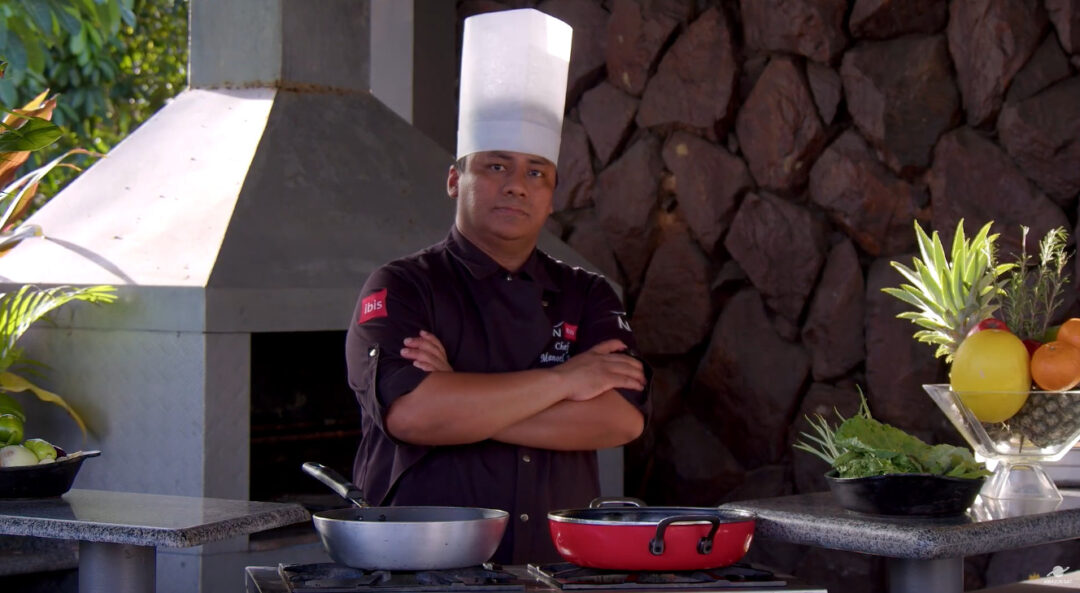 Chef Manoel Brelaz ensina receita de flor de banana pacovã com tartar de aruanã