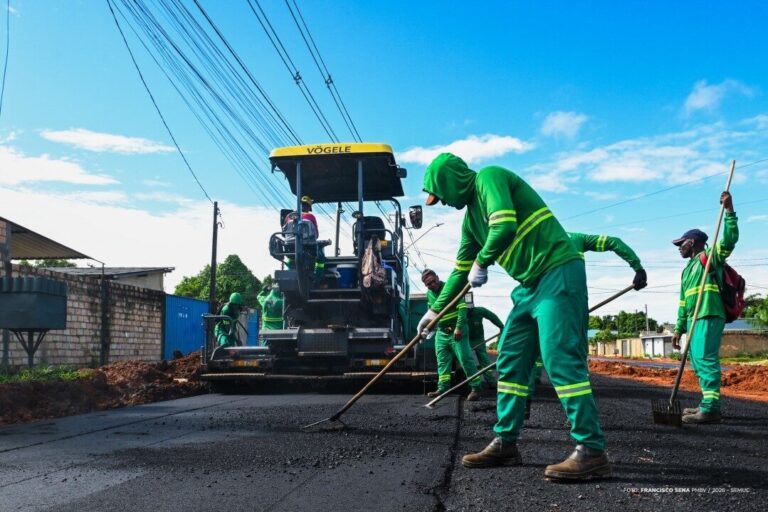 Boa Vista avança com asfalto na avenida Rio São Francisco, no Bela Vista