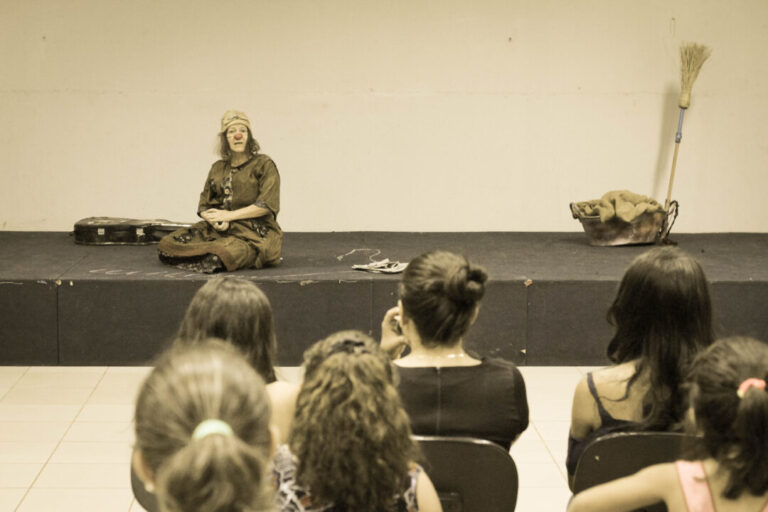Palhaçaria: história do teatro-circo em Manaus entre 2000 e 2010 é resgatada por dramaturgo