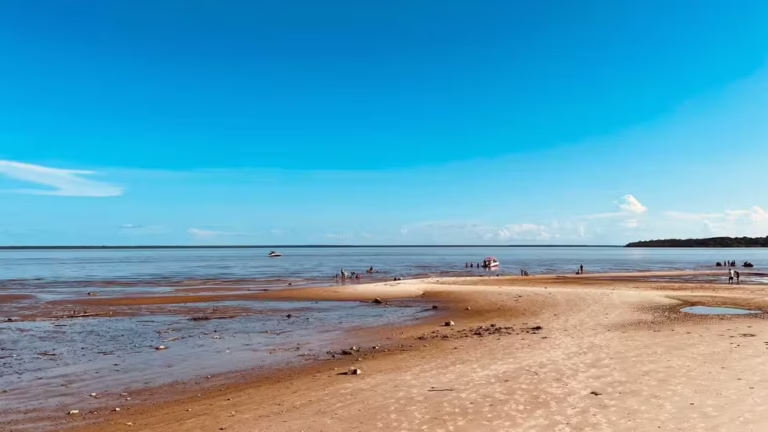 Verão amazônico aumenta risco de acne solar, alerta dermatologista