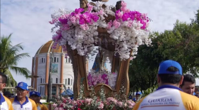 Tradicional Círio de Nossa Senhora de Nazaré acontece em Manaus; confira a programação