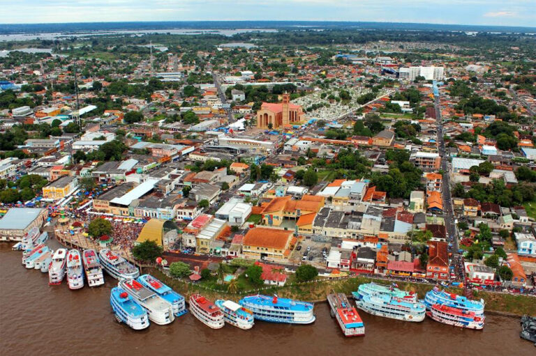 Parintins além dos bois: três lugares para admirar a Ilha Tupinambarana do alto