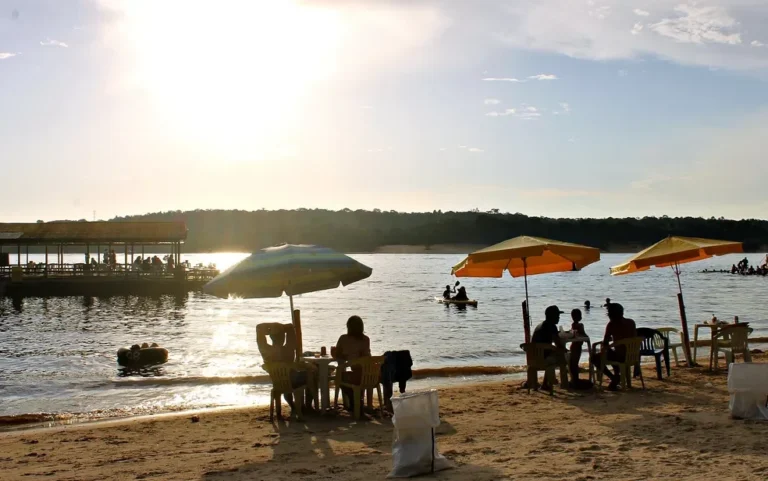 Entenda a diferença entre temperatura e sensação térmica: por que sentimos mais calor do que indica o termômetro em Manaus?