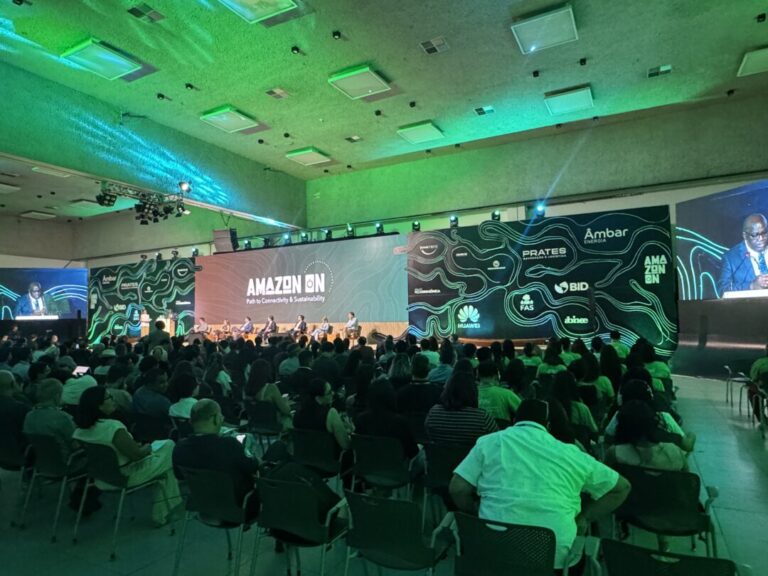 Amazon On começa em Manaus reunindo especialistas, autoridades, empresas pela conectividade e sustentabilidade na Amazônia