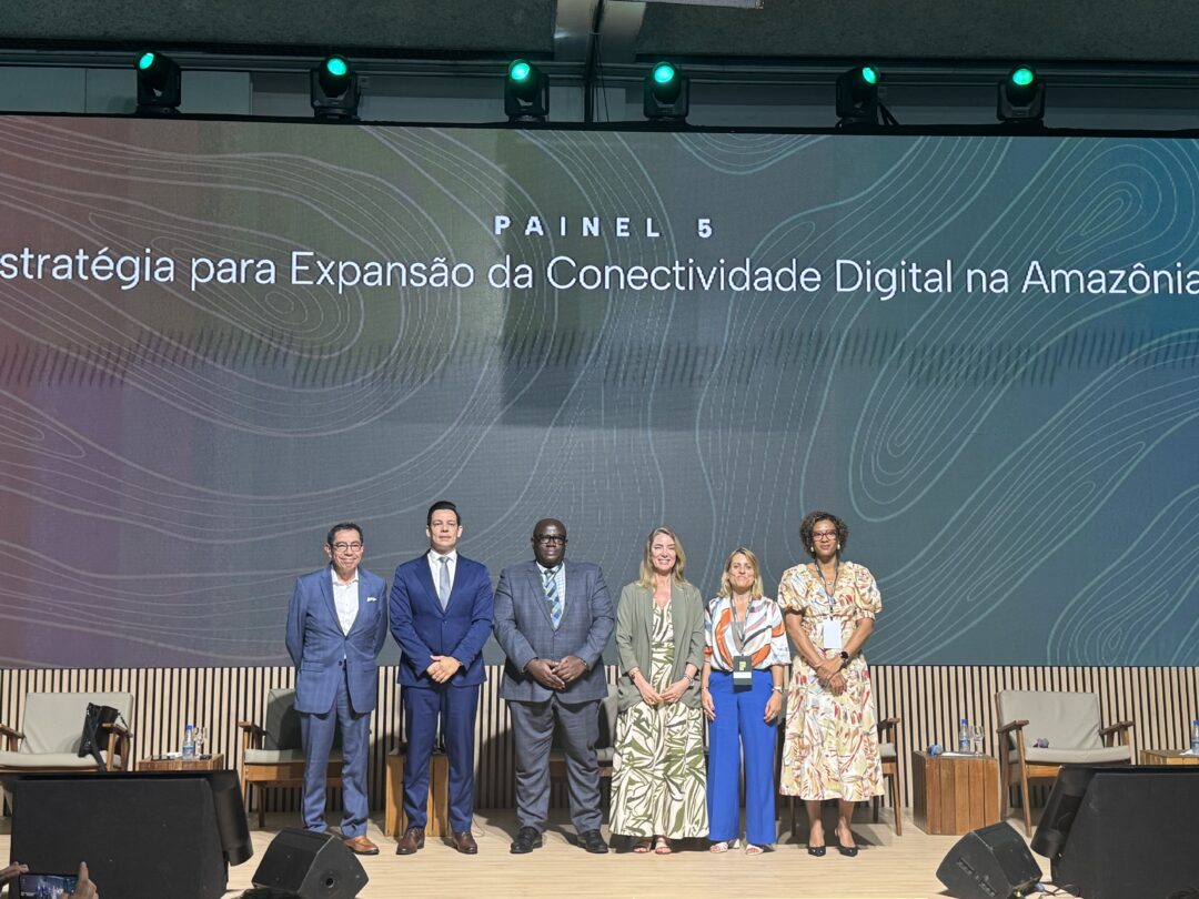 amazon on painel 5