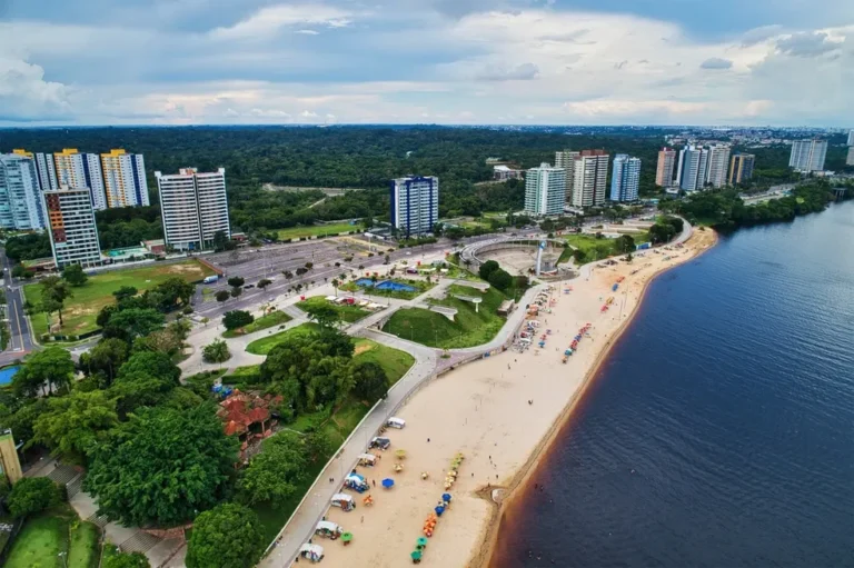 Três pontos turísticos em Manaus para se refrescar durante o período de calor no Verão Amazônico