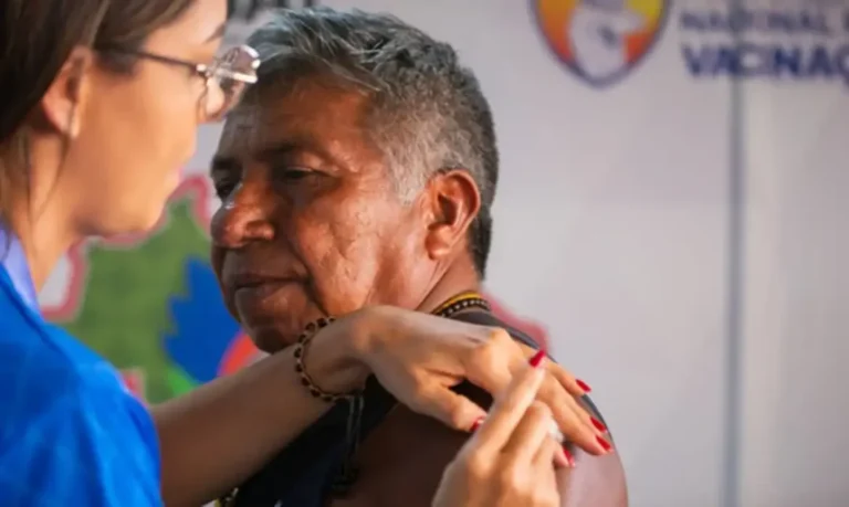 Operação Gota: vacinação é ampliada em comunidades indígenas da Amazônia