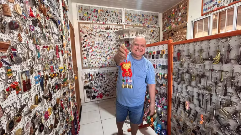 Acervo de memórias: colecionador reúne mais de 7 mil chaveiros no Amapá
