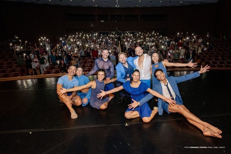 Arte, música e diversidade marcam o encerramento do Mormaço 2026 no Teatro Municipal