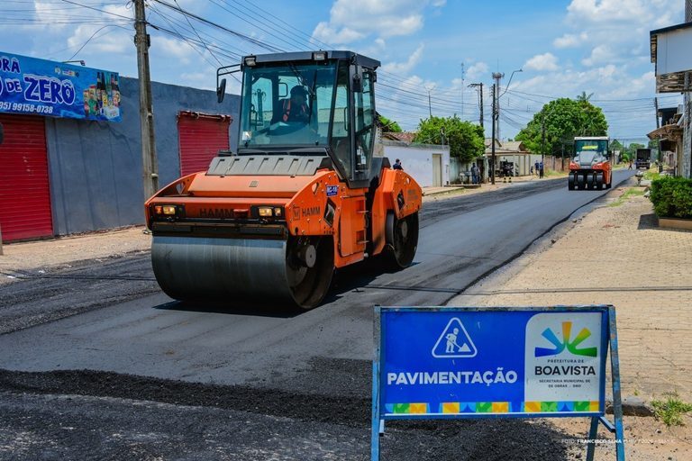 Prefeitura executa obras de recapeamento em 45 trechos no bairro Mecejana