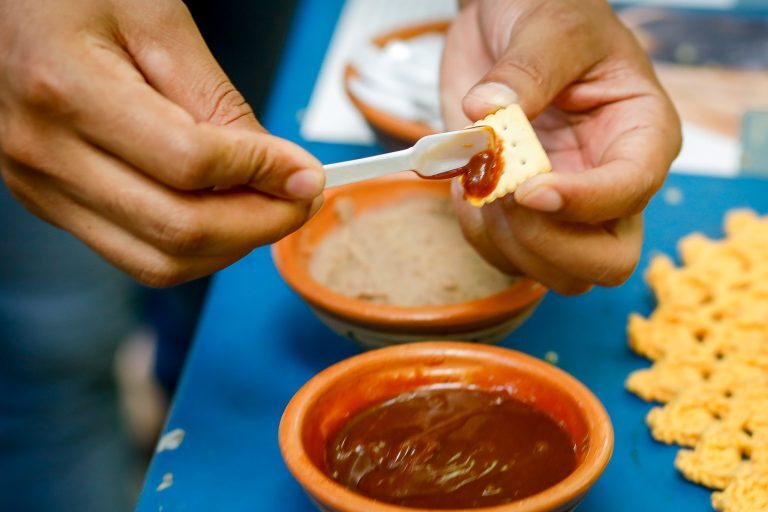 Roteiro Raízes do Cumaru apresenta usos do fruto amazônico em alimentos e cosméticos